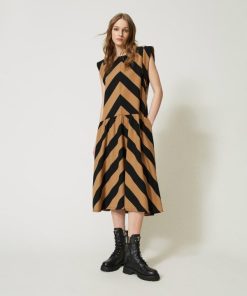 Sageandstitch.shop0d2ae12f95 1