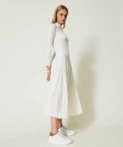 Sageandstitch.shop38789338a5 2