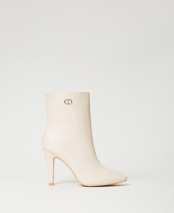 Sageandstitch.shop55242be749 1