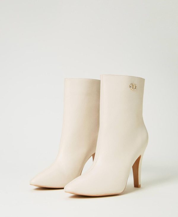 Sageandstitch.shop55242be749 2